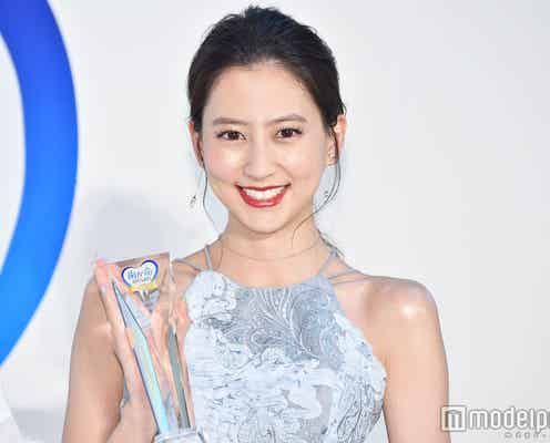 河北麻友子、受賞に喜び “まゆーんスマイル”で「皆さんのことをハッピーに」