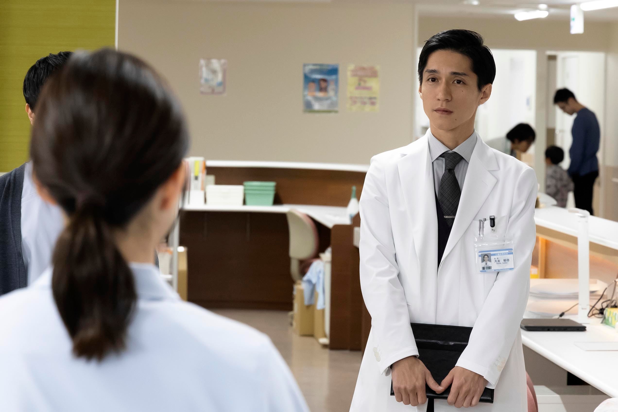 「Re:リベンジ」初回、錦戸亮＆芳根京子が予告でキス スピード展開に視聴者混乱「裏切り者？」「怪しい」