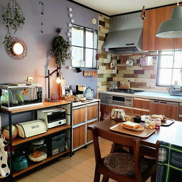 団地キッチンの古い 狭いイメージとはサヨウナラ おしゃれアイデア実例を大公開 モデルプレス 団地キッチンの古い 狭いイメージとはサヨウナラ おしゃれアイデア実例を大公開 モデルプレス
