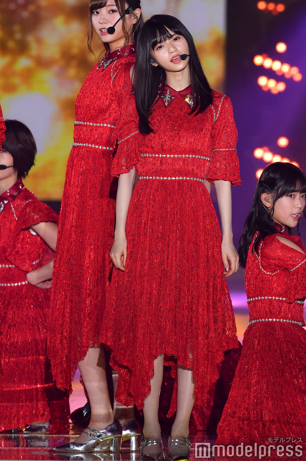 梅澤美波、齋藤飛鳥 （C）モデルプレス