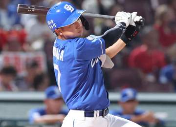 中日・福永が2試合連続の先頭打者本塁打 左翼手が一歩も動かぬ完璧な一撃