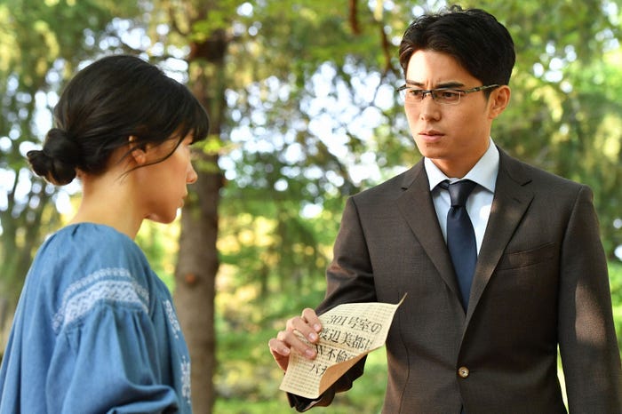 仲里依紗、東出昌大/「あなたのことはそれほど」第9話より(画像提供:TBS)