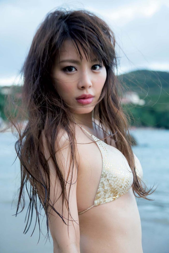 美馬怜子 グラマラスボディ大胆披露 異例の袋とじにも挑戦 モデルプレス 美馬怜子 グラマラスボディ大胆披露 異例の袋とじにも挑戦 モデルプレス