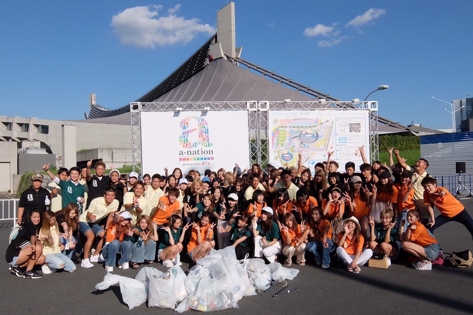 鈴木あや・みちょぱら総勢100人がゴミ拾い「大好きな渋谷だから」
