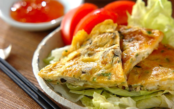 台湾の屋台の味を自宅で楽しめる、カキ入り卵焼き