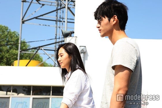 ユリ、ソ・イングク（C）＜NO BREATHING＞ SPC All Rights Reserved.／未公開写真