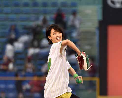 剛力彩芽、4度目の始球式でノーバンならず “求婚”も「ずっと言っていただいている」