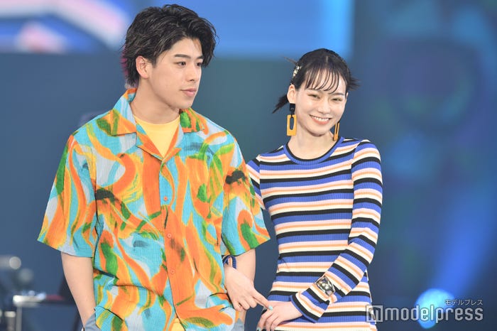 (左から)こーくん、なごみ/なこなこカップル(C)モデルプレス