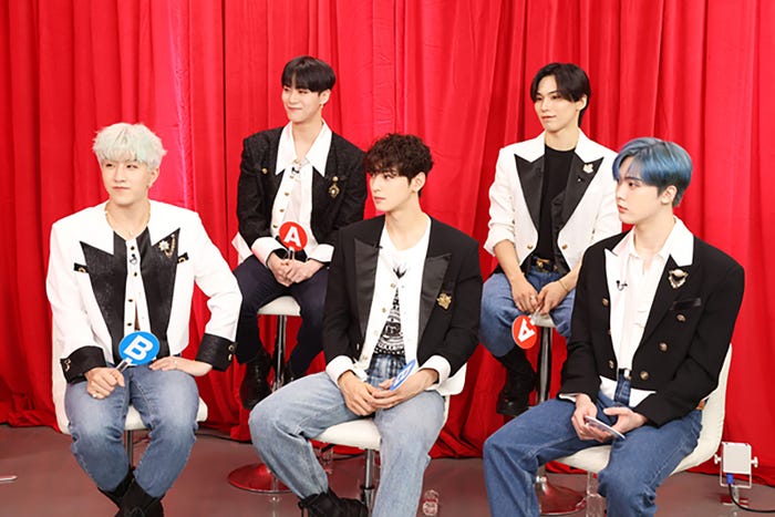 (左から)ジンジン、ムンビン、チャウヌ、ラキ、ユンサナ (C)フジテレビ