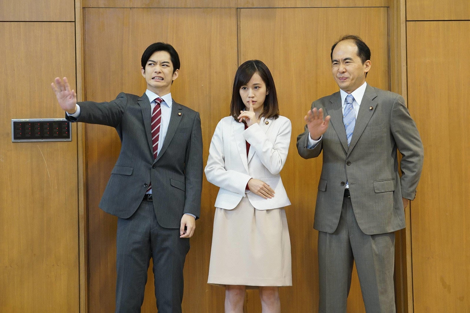 千葉雄大、前田敦子、斎藤司／「民衆の敵」最終話より（C）フジテレビ