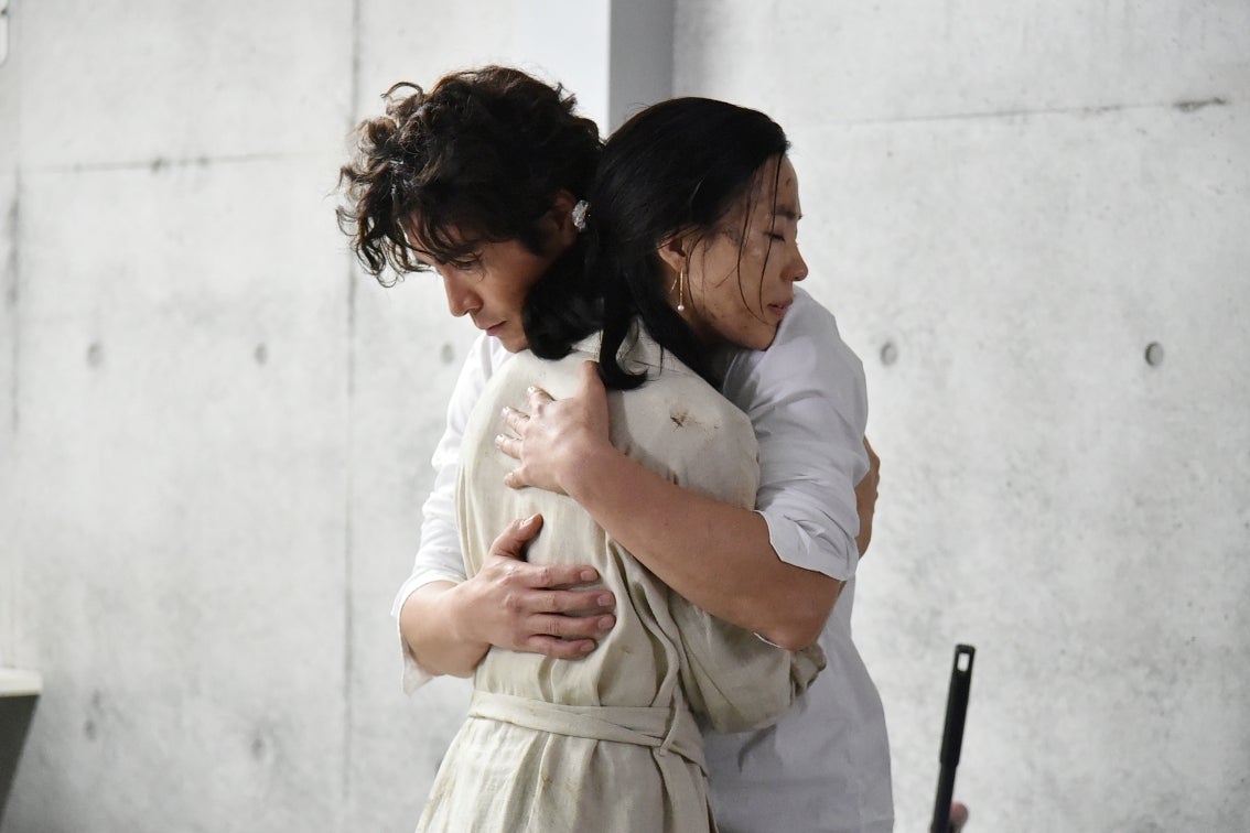 （左から）木村佳乃、伊藤英明（画像提供：関西テレビ）