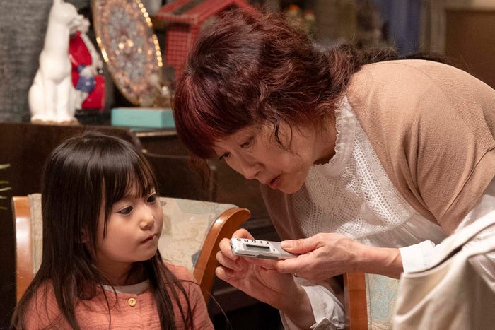 余貴美子「君が心をくれたから」第6話より(C)フジテレビ