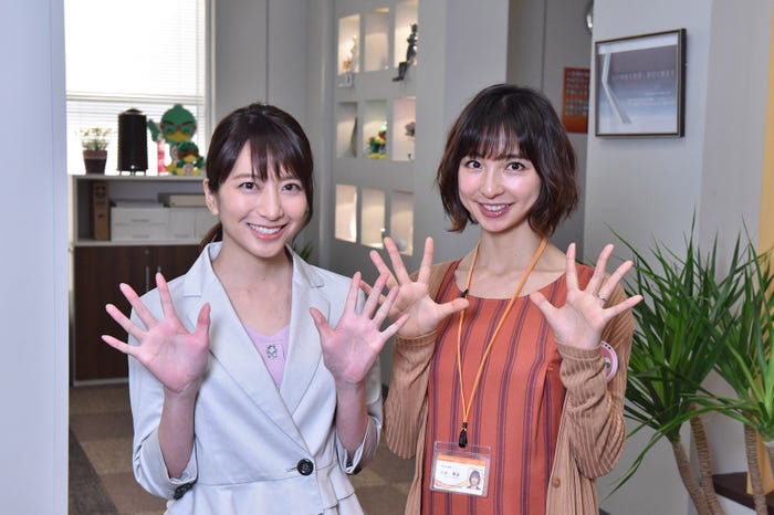 笹崎里菜アナ&篠田麻里子で「PON!」 (C)日本テレビ