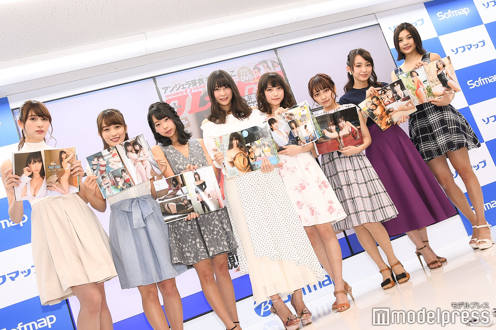 アンジェラ芽衣、黒木ひかり、青山ひかる、川崎あや、桃月なしこ、十味、御寺ゆき、林ゆめ（C）モデルプレス