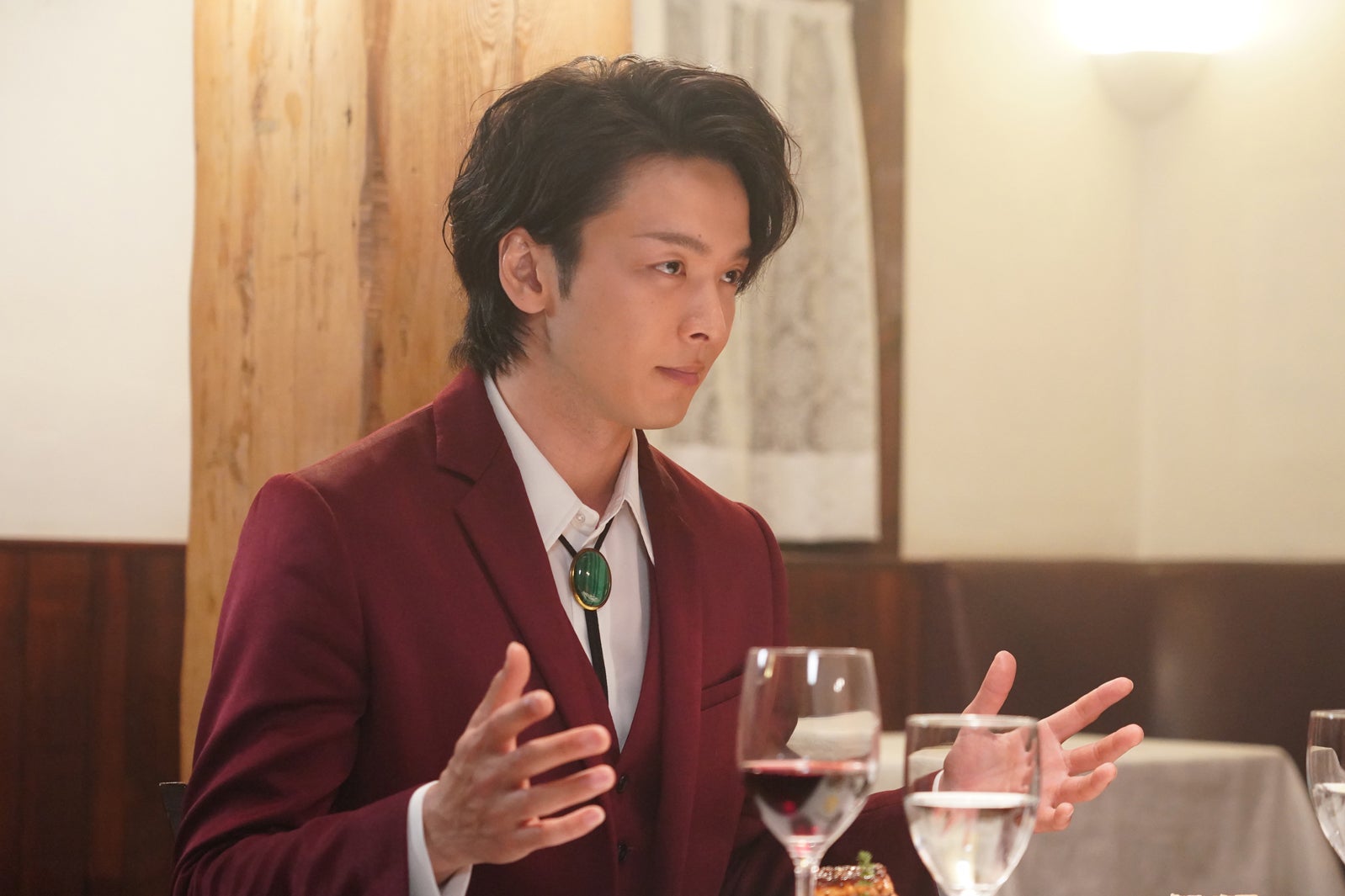 中村倫也／「美食探偵 明智五郎」第3話より（C）日本テレビ