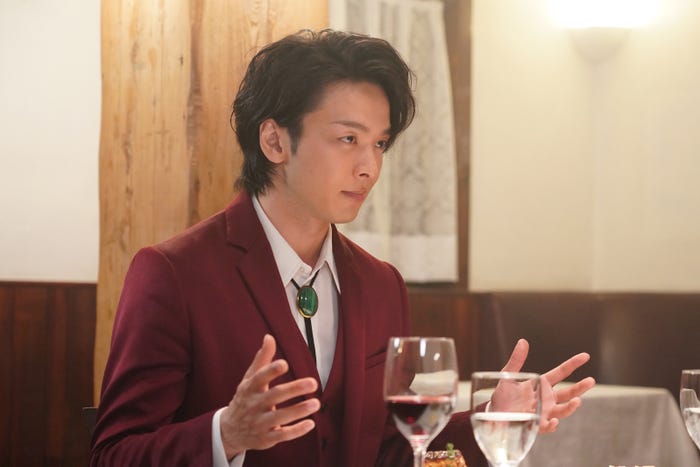 中村倫也/「美食探偵 明智五郎」第3話より(C)日本テレビ