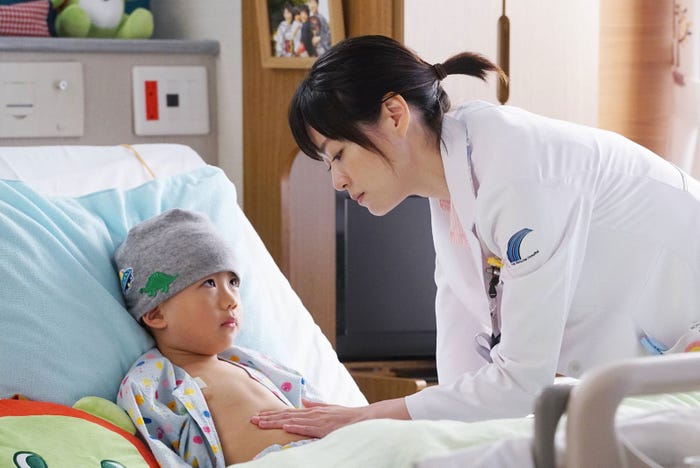 鳥越壮真・上野樹里/「グッド・ドクター」第8話より(C)フジテレビ