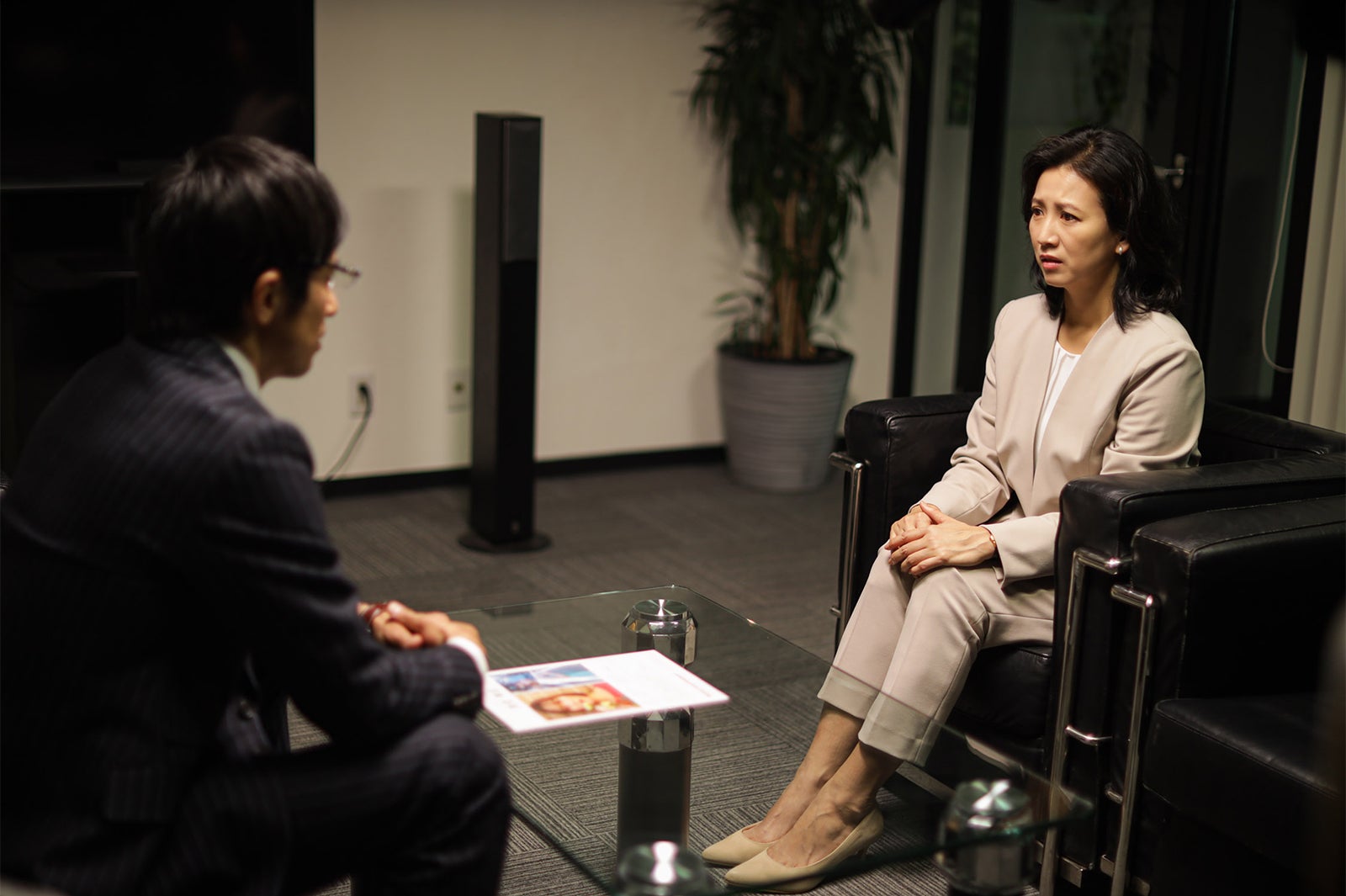 戸田菜穂「君が獣になる前に」第6話より（C）「君が獣になる前に」製作委員会