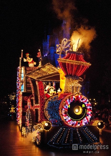 エレクトリカルパレード・ドリームライツ クリスマスバージョン2012（C）Disney