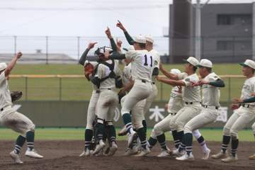 報徳学園が春季兵庫大会V 3年ぶり12度目 沢田が昨秋の雪辱、今大会2度目の完投「自信がつきました」