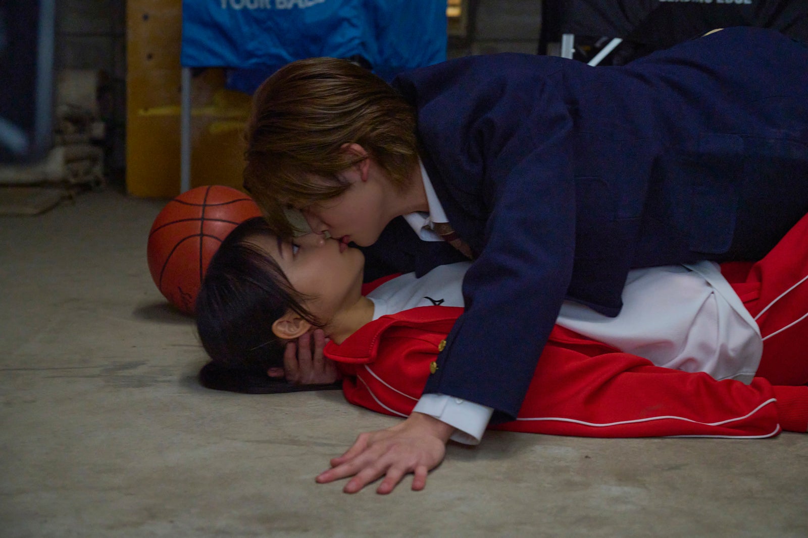 【熱愛プリンス 第5話】まつり＆大和、閉じ込められた倉庫の中でハプニング