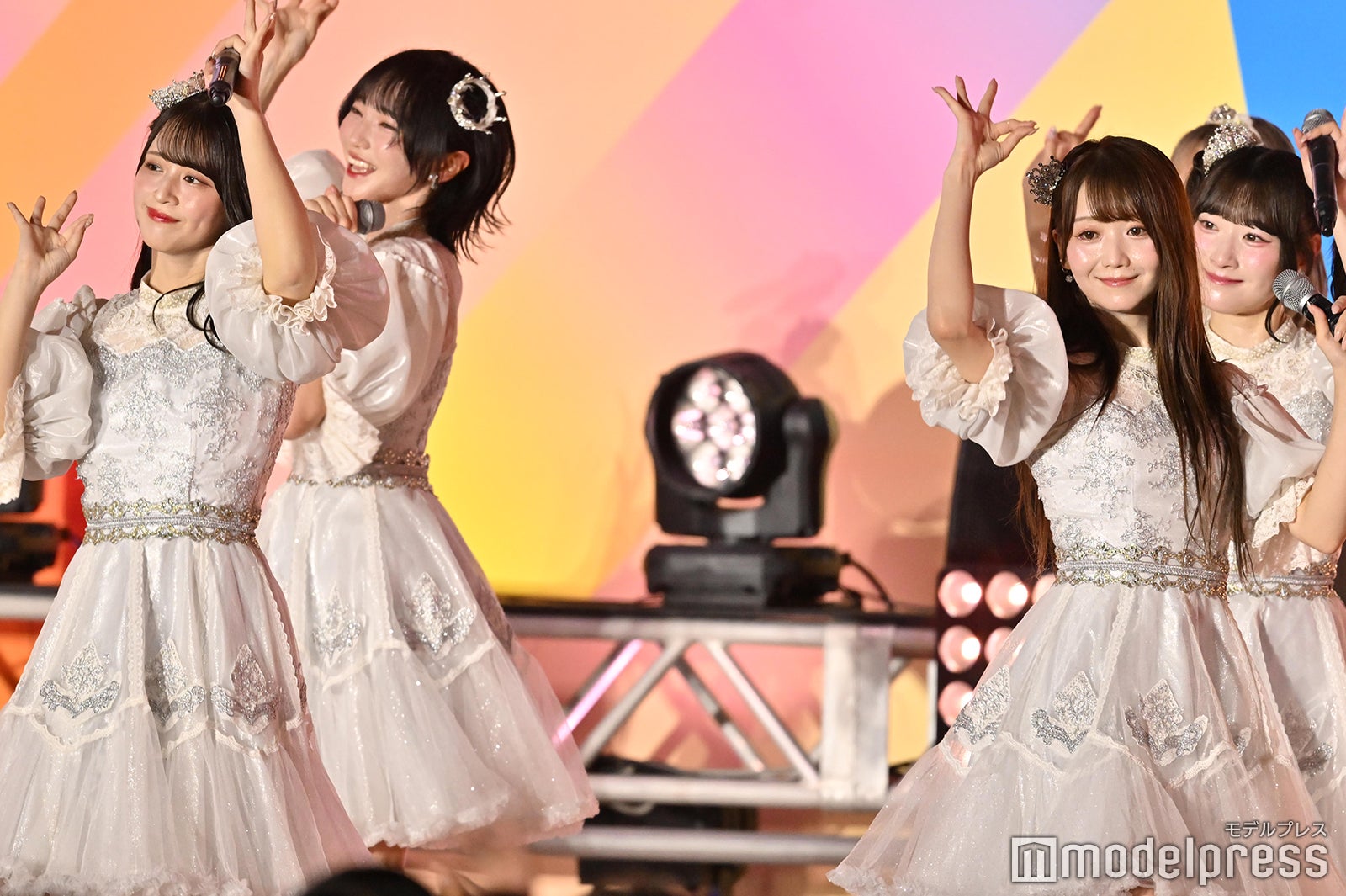 ＝LOVE（C）モデルプレス