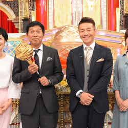（左から）有働由美子、明石家さんま、上田晋也、水卜麻美アナ （C）日本テレビ