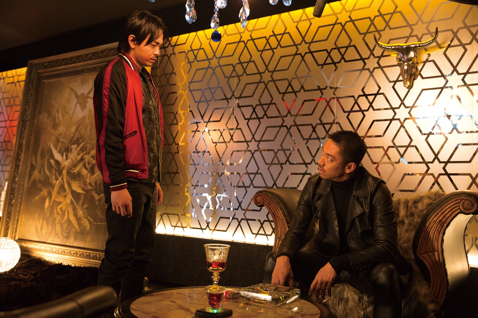 EXILE AKIRA（右）／「HiGH＆LOW THE MOVIE」より（C）「HiGH&LOW」製作委員会