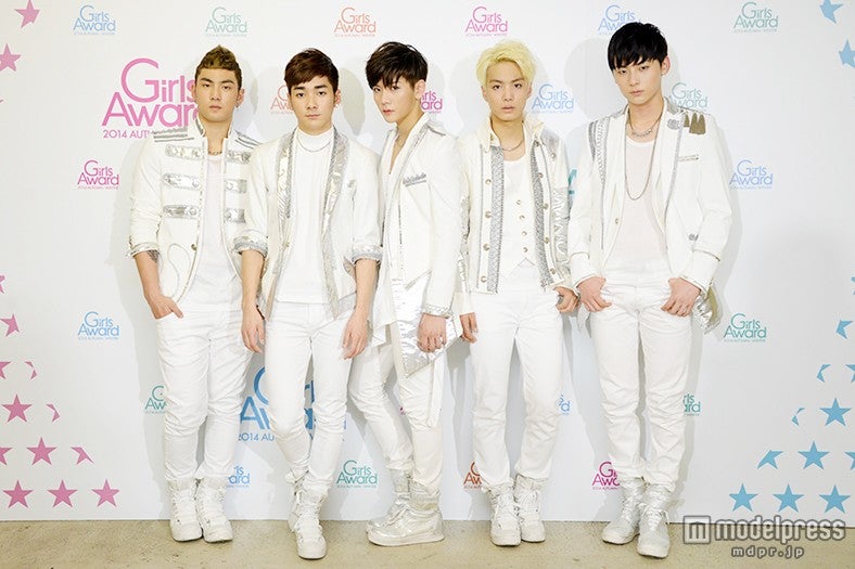 NU’EST（左から）ベクホ、アロン、レン、JR、ミンヒョン