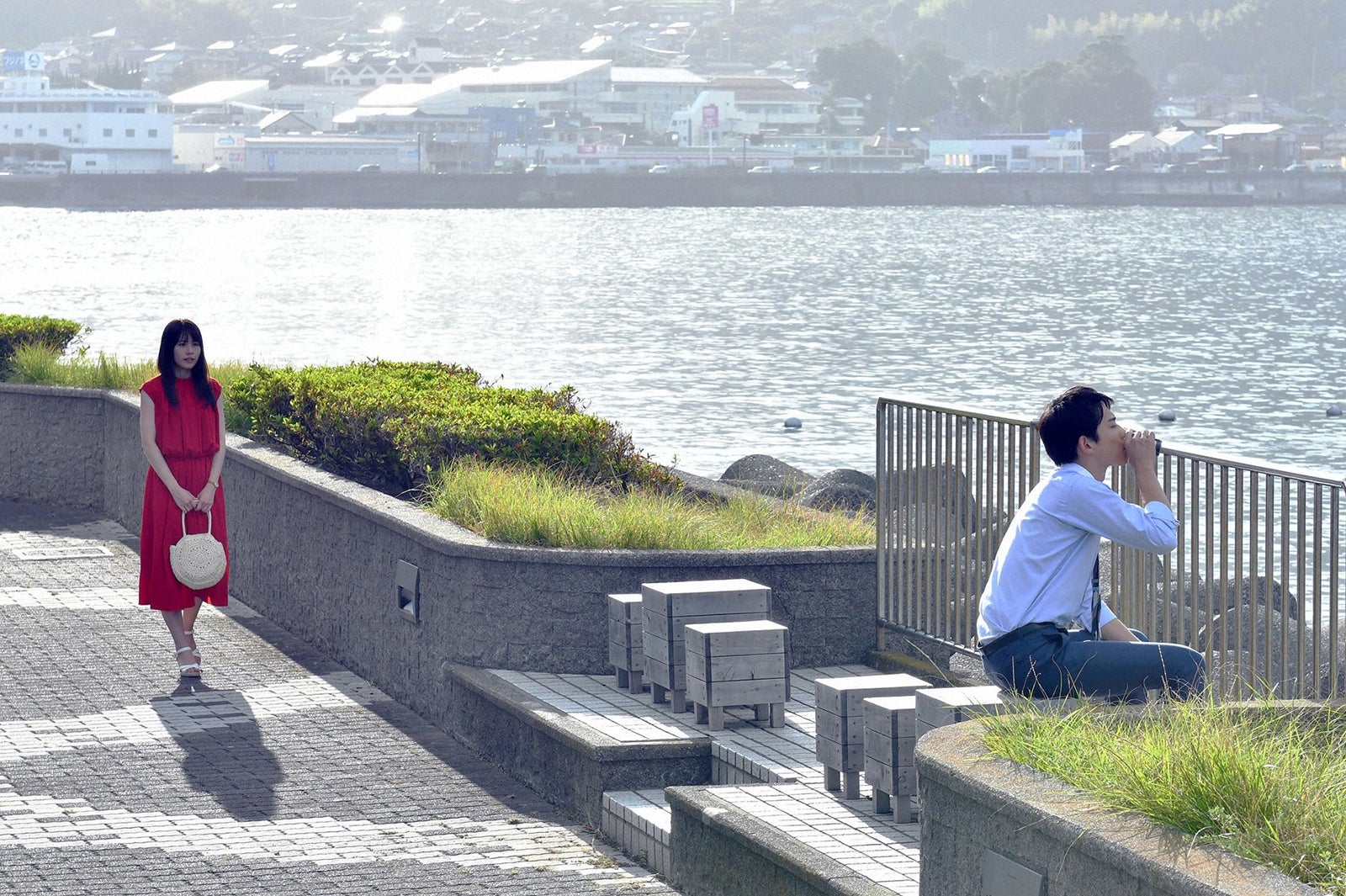 有村架純、町田啓太／「中学聖日記」第1話より（C）TBS