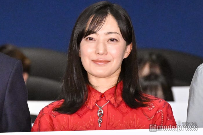 菅野美穂 (C)モデルプレス