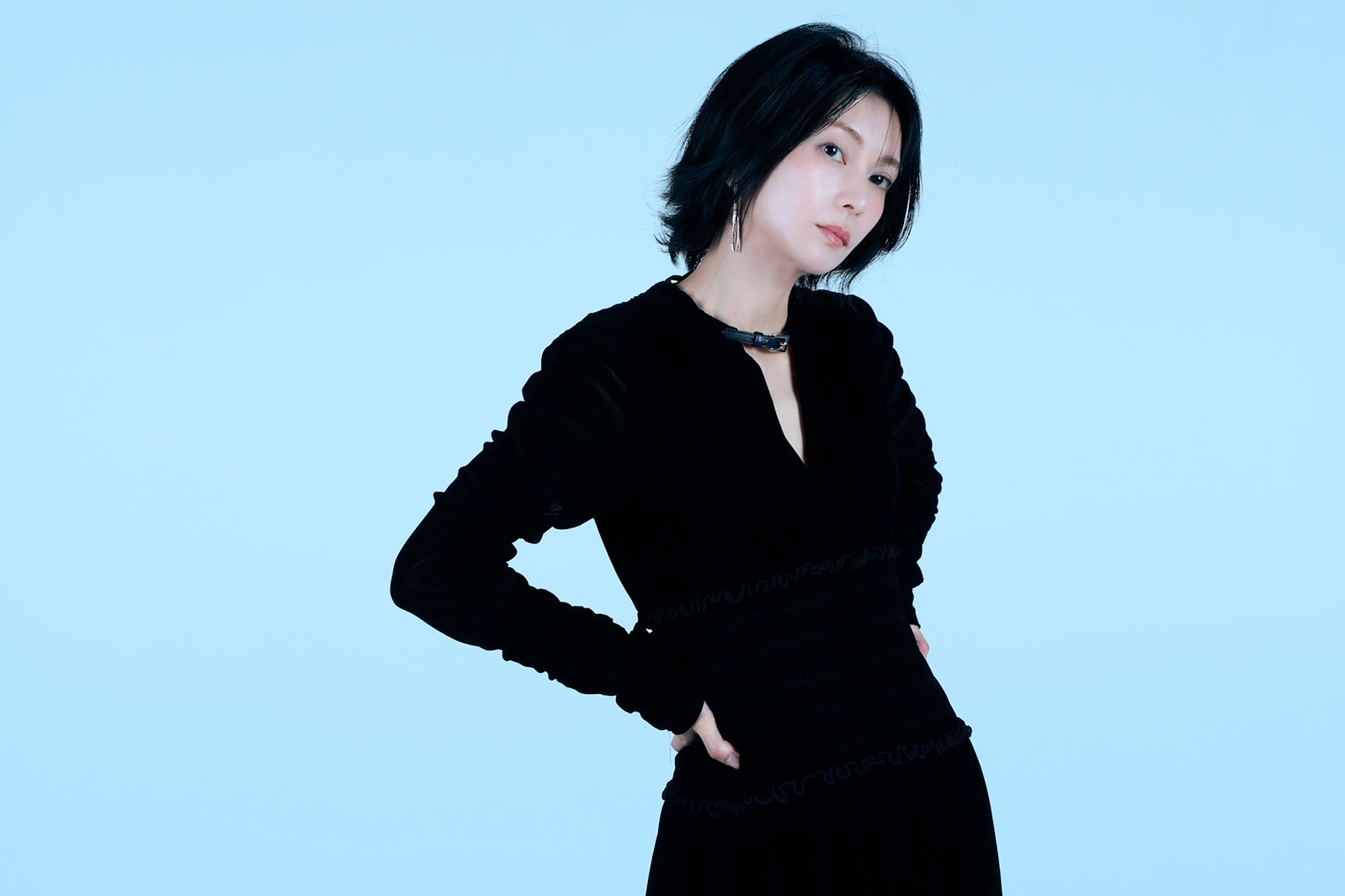 柴咲コウ／モデルプレス独占カット／衣装 ドレス：FETICO（THE WALL SHOWROOM）、ピアス ：avgvst、ピアス、リング2点：norme※その他スタイリスト私物（提供写真）