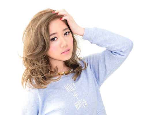 m-floから熱烈オファーの歌姫、待望のデビュー決定 テイラー・スウィフトの名曲をカバー