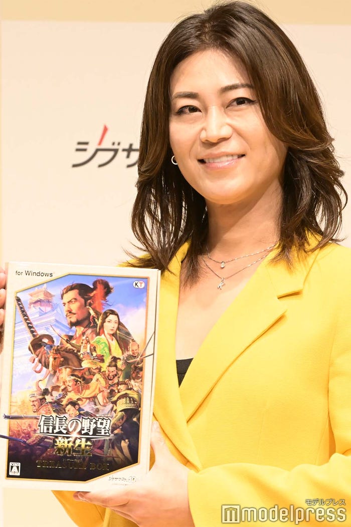 氷川きよし(C)モデルプレス