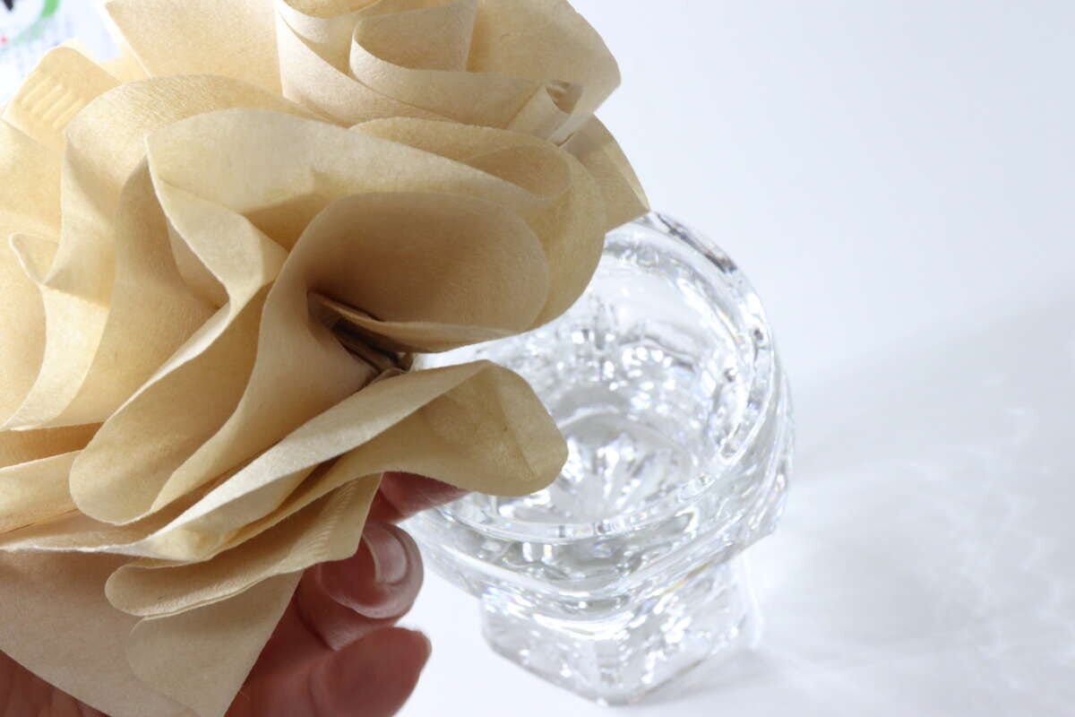 100円ショップのコーヒーフィルターで作る簡易加湿器の作り方3