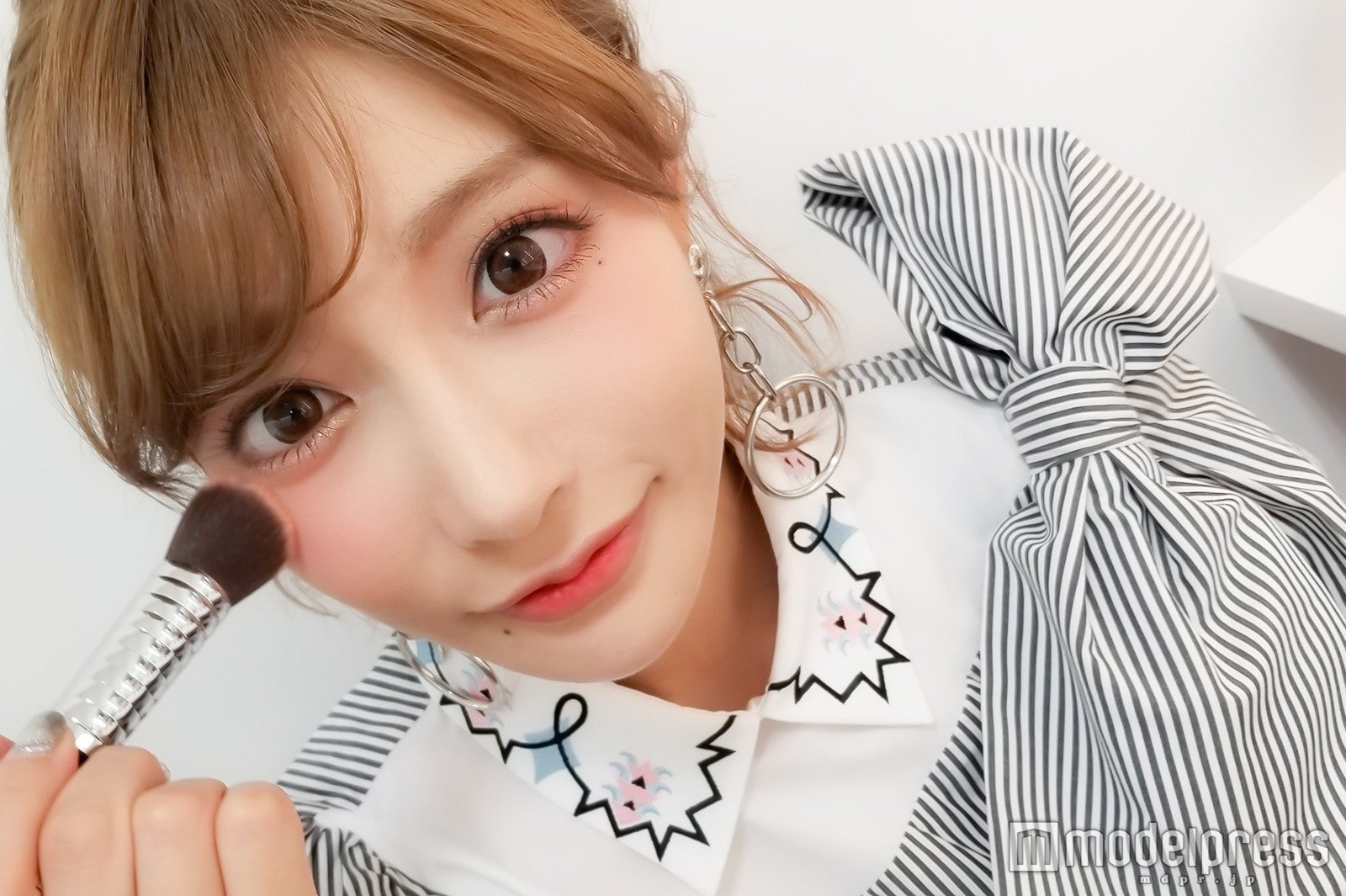 明日花キララのメイク事情第2弾 アイメイク詳細調査 デイリースキンケアは 血にじみリップ ブーム 疑問に続々回答 インタビュー モデルプレス