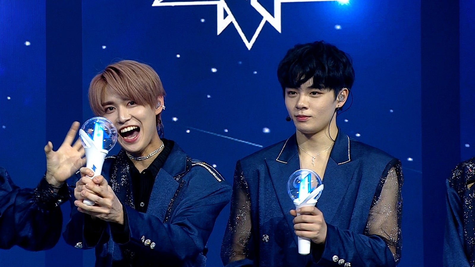 JO1／「JO1 Live Streaming Concert『STARLIGHT：DELUXE』」（C）LAPONE ENTERTAINMENT