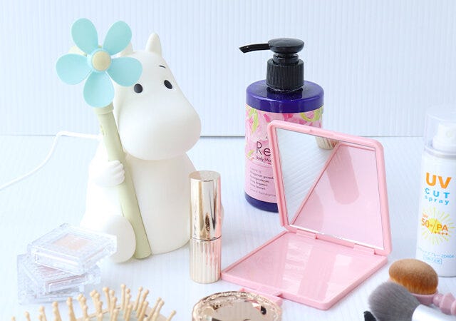 ムック本　ムック　付録　人気　おすすめ　オススメ　宝島社　宝島　レビュー　便利　優秀　当たり　最高　2023　扇風機　ミニ扇風機　ムーミン　moomin　化粧中　メイク中