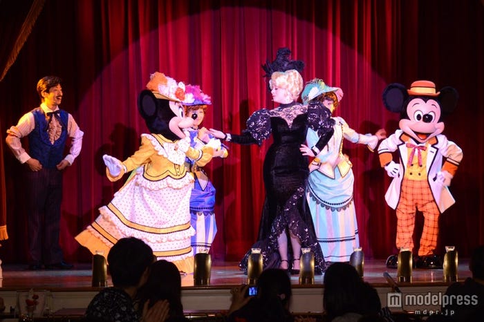 ミッキー&ミニーが登場