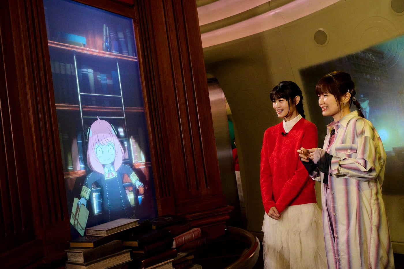 種﨑敦美、早見沙織／画像提供：ユニバーサル・スタジオ・ジャパン