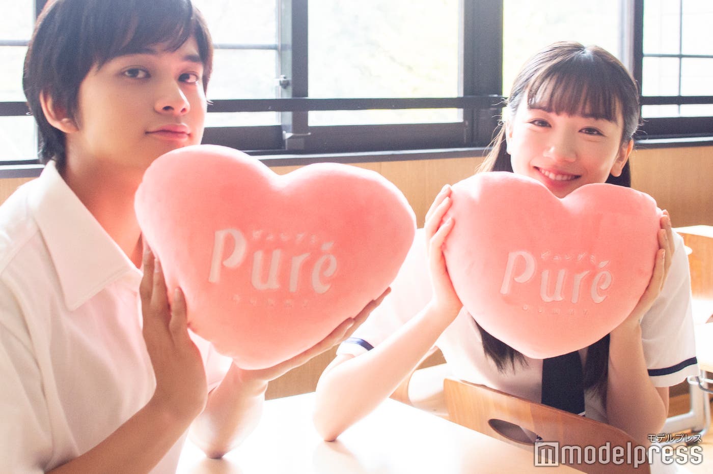 「ピュレグミ」で仲良しトークが弾む北村匠海(左)と永野芽郁(右)(C)モデルプレス