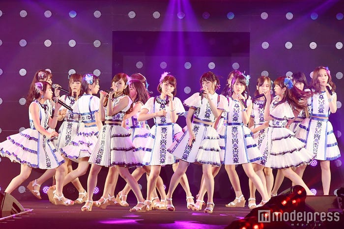 乃木坂46(C)モデルプレス