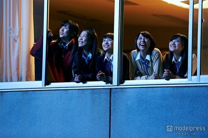 ももいろクローバーZ(C)2015「幕が上がる」製作委員会