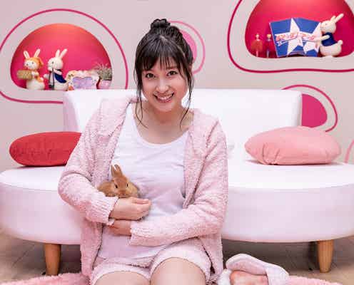 土屋太鳳、部屋着姿でリラックス “共演者”に見惚れる