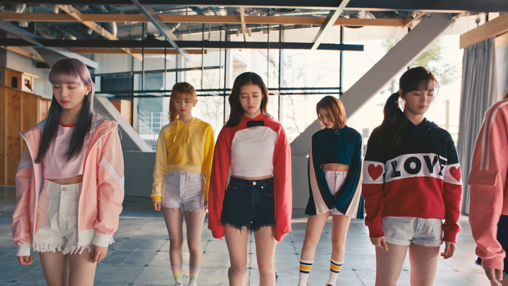 NiziU（提供写真）