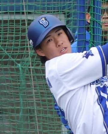 DeNAドラ3・宮下プロ初本塁打 ルーキー弾が打線に着火 一挙4点奪い逆転