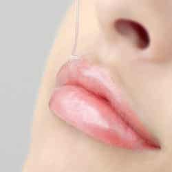 篠田麻里子/新CM「メンソレータムマリコ」篇