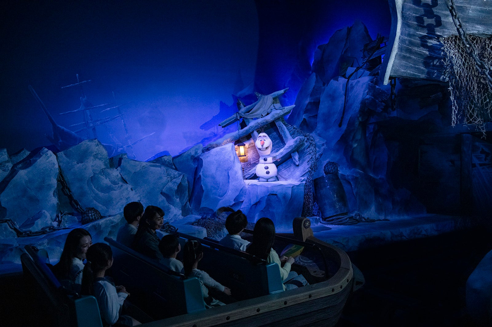 「フローズンキングダム」（C）Disney