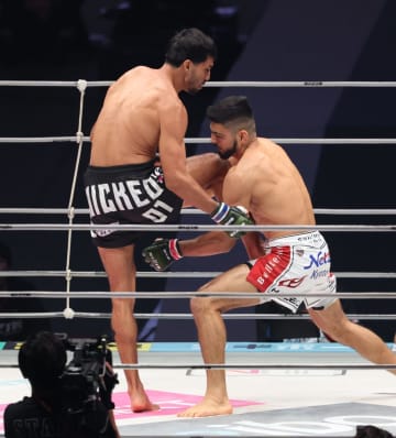 RIZIN騒然 絶対王者がまさかの13秒KO負け 出合い頭に右膝被弾で意識飛ぶ 代役出場の挑戦者に衝撃の秒殺敗戦