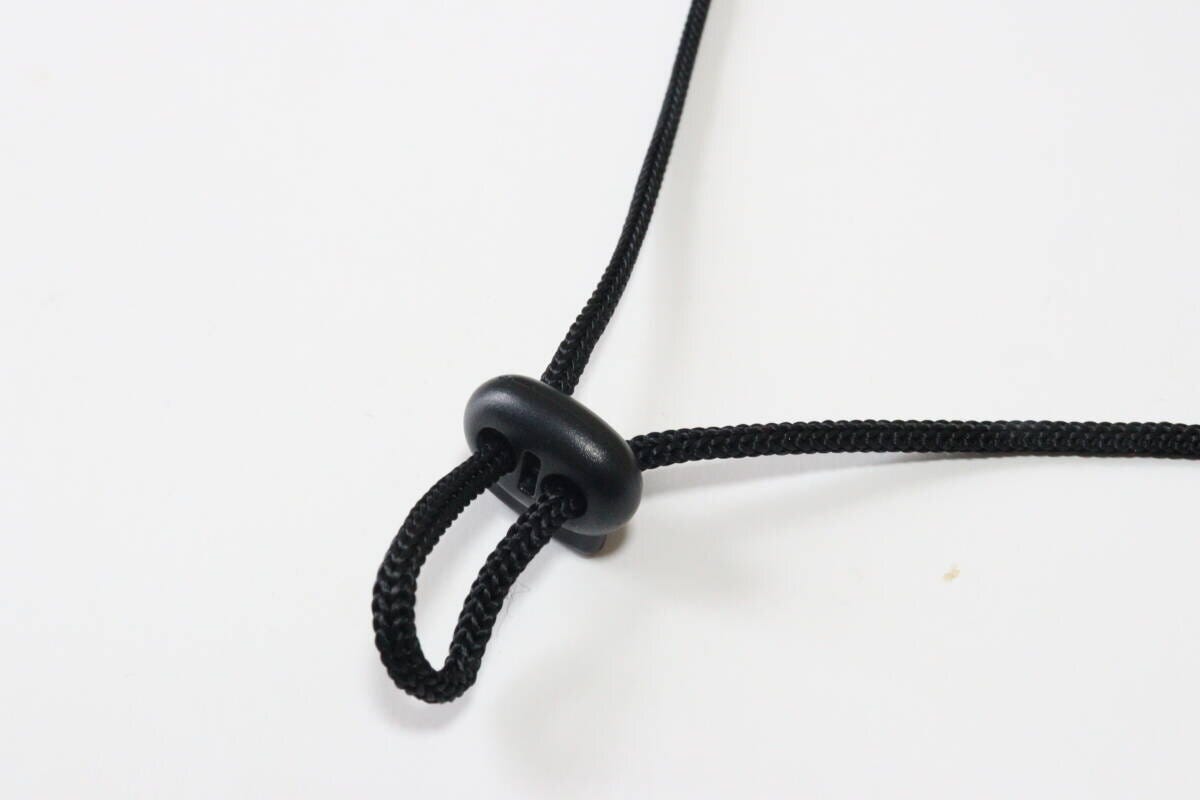 ダイソー 2wayハットストラップ ダイソーの2wayハットストラップは長さ調整可能なストッパー付き